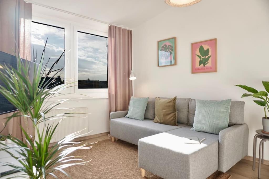 Neu I Moderne Zentrale Wohnung I Netflix I 4 Gaeste Andernach Ngoại thất bức ảnh